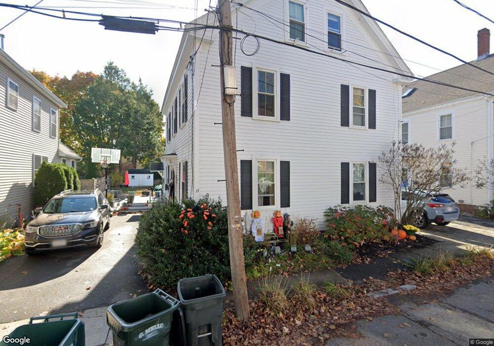 17 Collins St, Newburyport, MA 01950 - photo 1