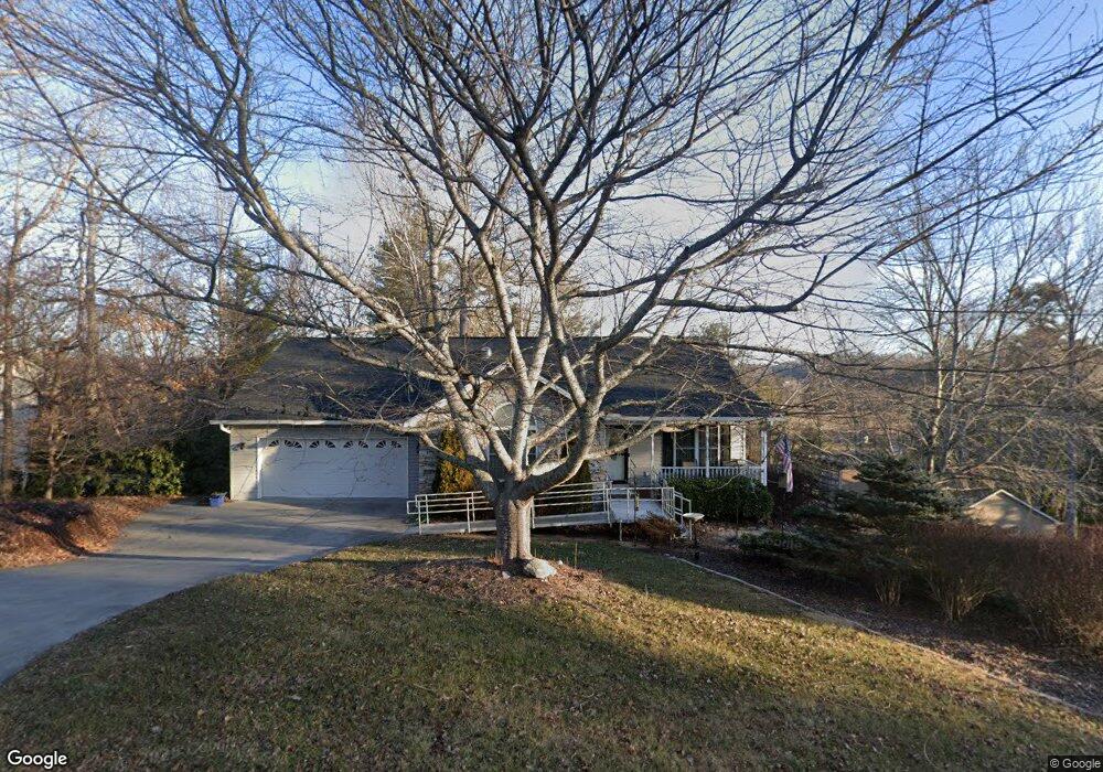 18 Buckeye Dr, Hendersonville, NC 28792 - photo 1