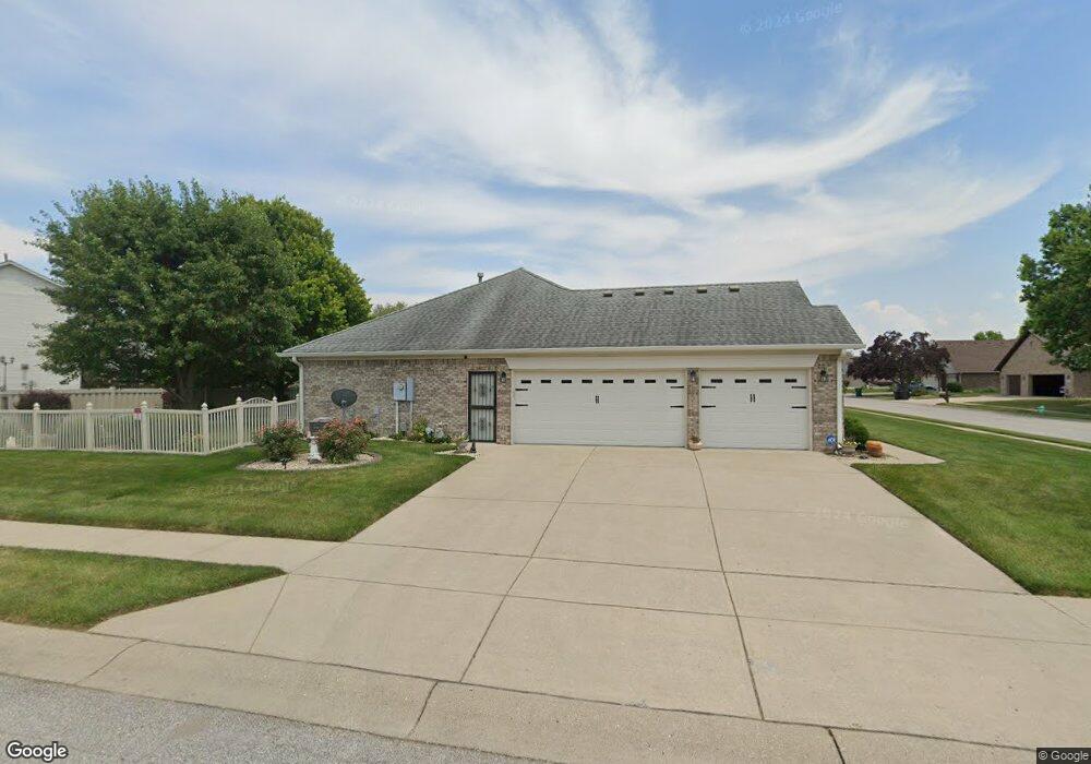 6466 Woodcrest Dr, Avon, IN 46123 - photo 1