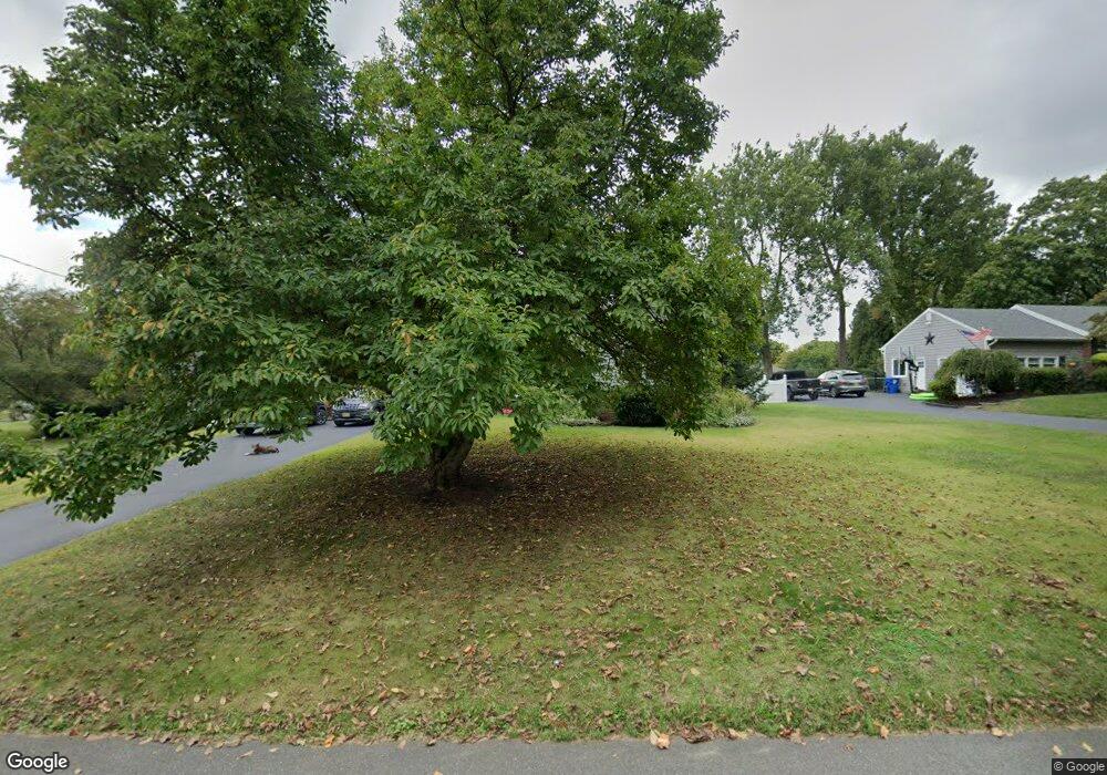 120 Hamiltonian Dr, Red Bank, NJ 07701 - photo 1