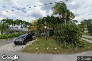 1012 S Arnold Ave, Lantana, FL 33462