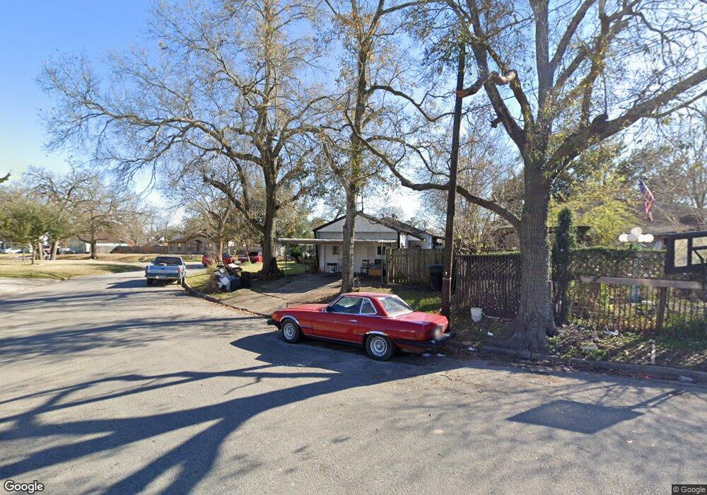 7148 Kinney St, Houston, TX 77087 - photo 1