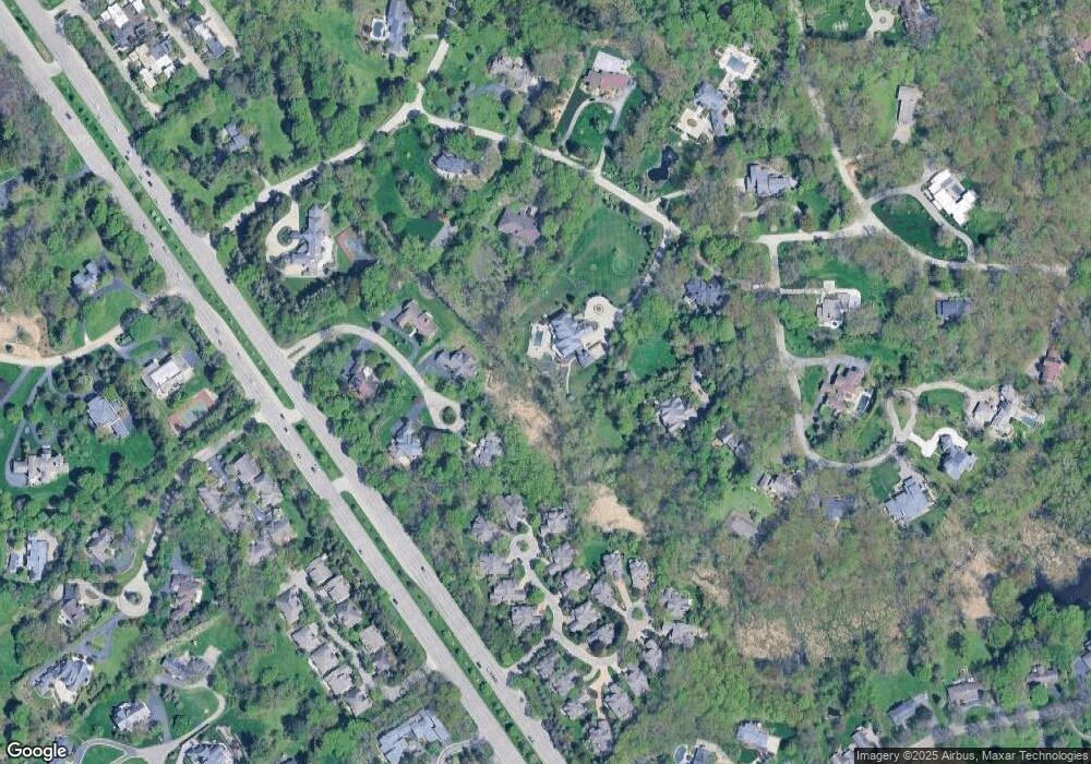 739 Windemere Ct unit 2, Bloomfield Hills, MI 48304 - photo 1