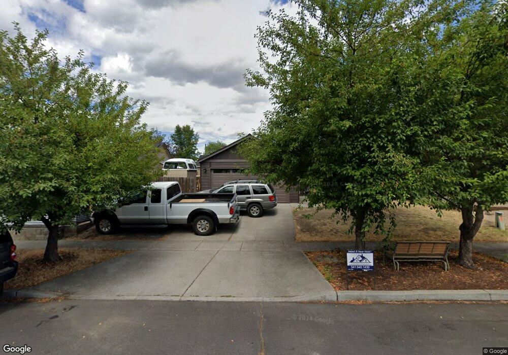 20068 Elizabeth Ln, Bend, OR 97702 - photo 1