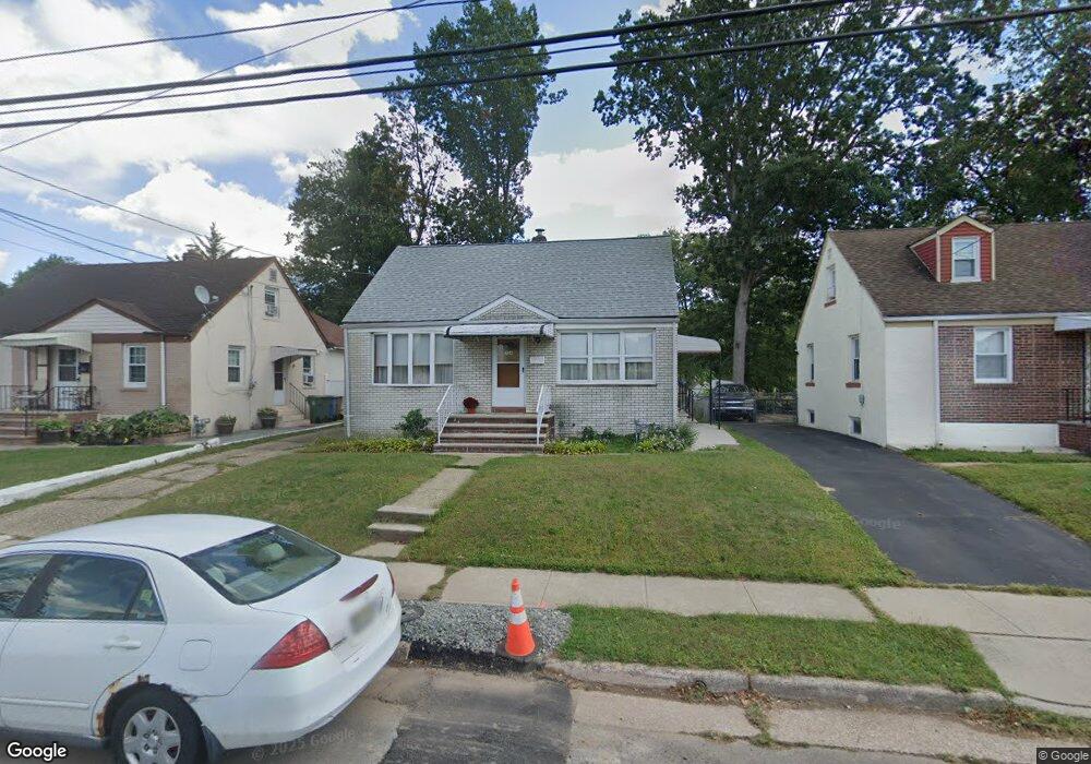 724 E Henry St, Linden, NJ 07036 - photo 1