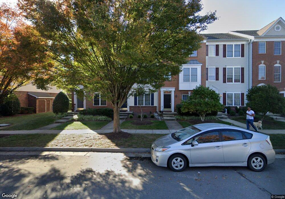 25319 Crossfield Dr, Chantilly, VA 20152 - photo 1