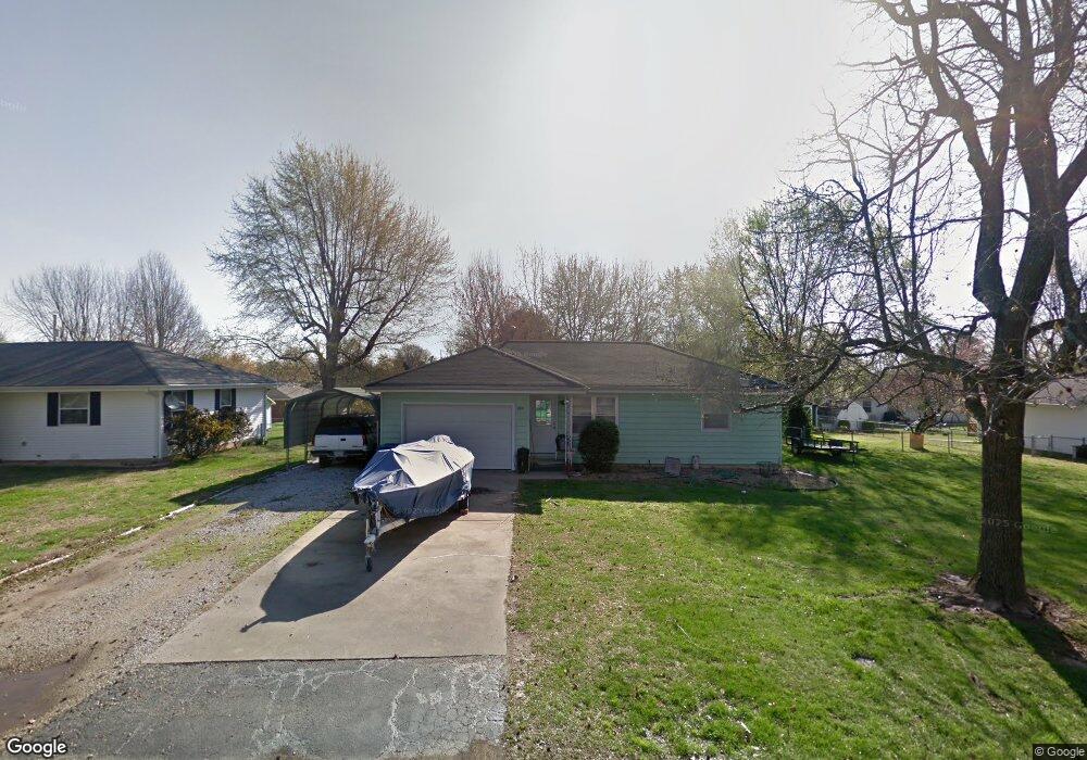318 N Delaware Ave, Nixa, MO 65714 - photo 1