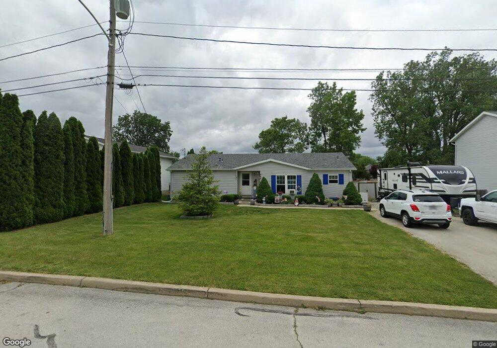 404 Brookside Dr, Woodville, OH 43469 - photo 1