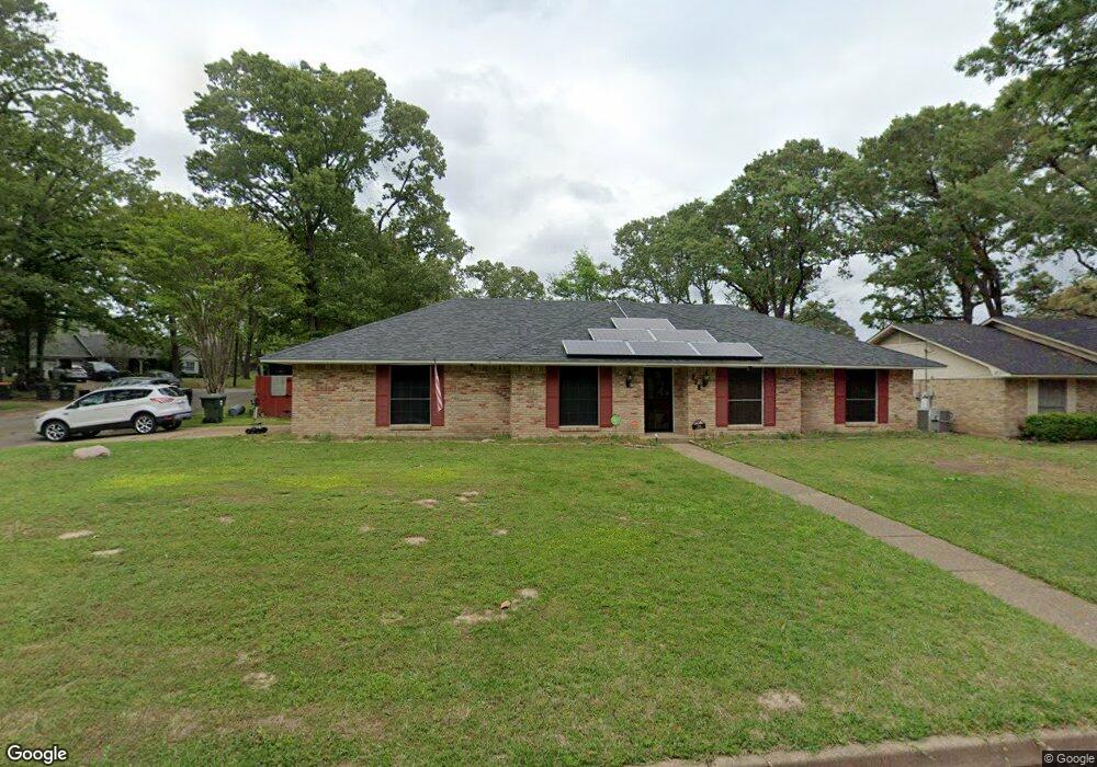 728 Oxford Dr, Tyler, TX 75703 - photo 1