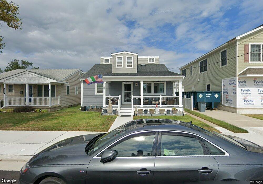 111 W Toledo Ave, Wildwood, NJ 08260 - photo 1