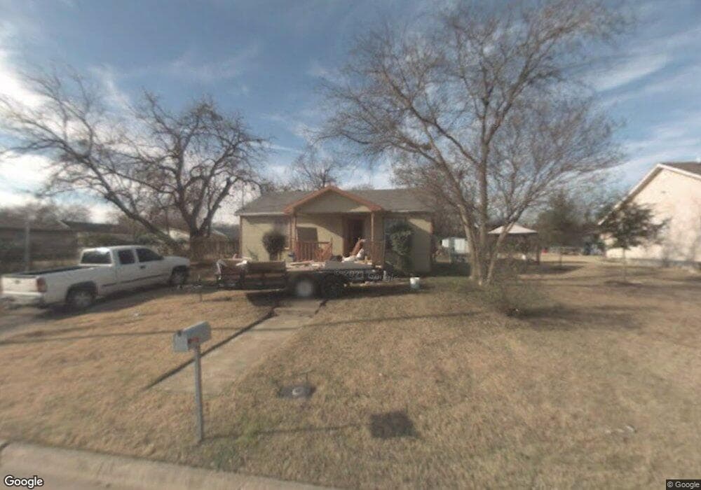 1714 N Hoard Ave, Sherman, TX 75090 - photo 1