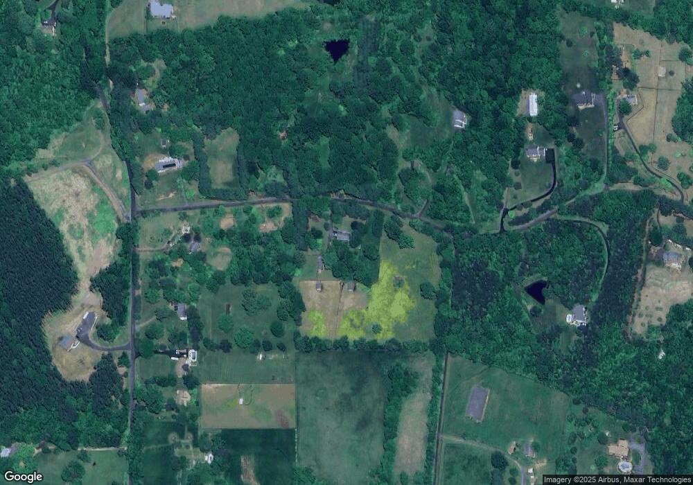 5365 Pond Mountain Rd, Broad Run, VA 20137 - photo 1