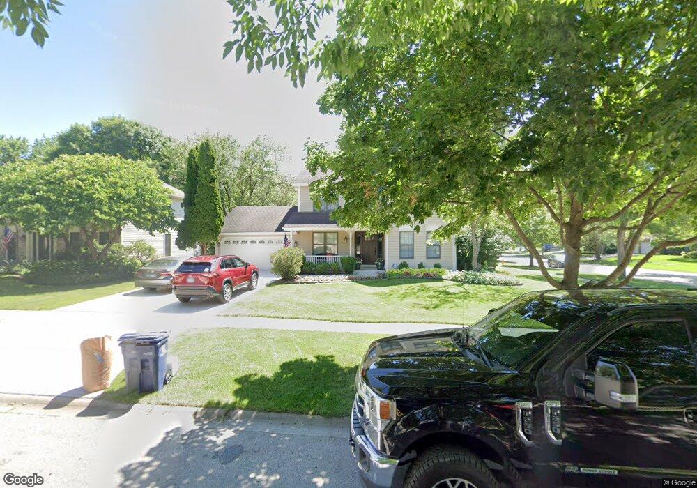 476 Flock Ave unit 2, Naperville, IL 60565 - photo 1