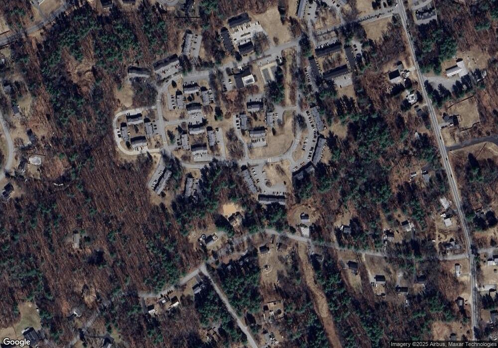 167 Fieldstone Dr unit 167, Londonderry, NH 03053 - photo 1