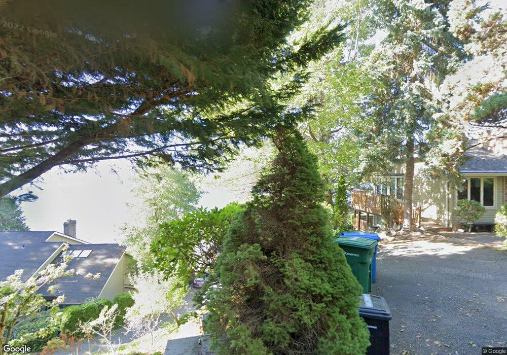 7865 W Mercer Way, Mercer Island, WA 98040 - photo 1