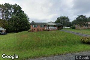 124 Lynda St, Mount Airy, NC 27030