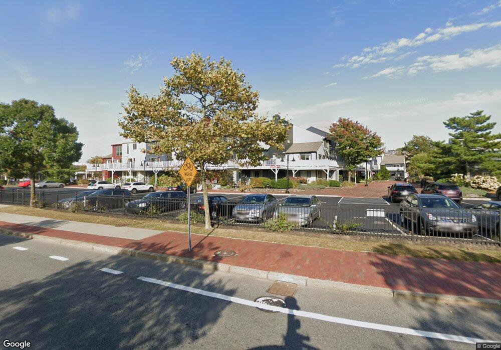 215 Goddard Row, Newport, RI 02840 - photo 1