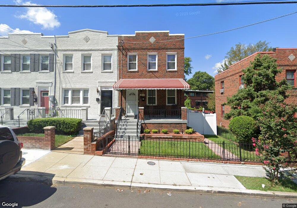 318 Division Ave NE, Washington, DC 20019 - photo 1