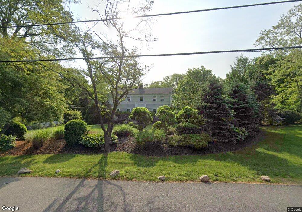 55 Stonehedge Dr S, Greenwich, CT 06831 - photo 1