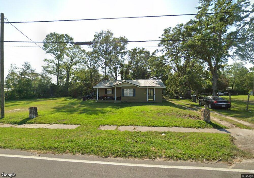 1111 Coffee Ave S, Douglas, GA 31533 - photo 1