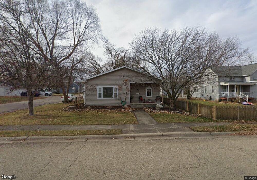 304 N 1st St, Princeton, IL 61356 - photo 1