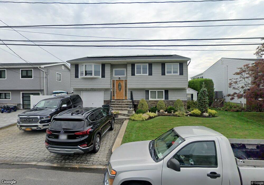 2667 Neptune Ave, Seaford, NY 11783 - photo 1