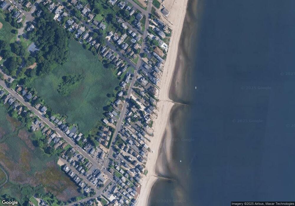 581 Fairfield Beach Rd unit RNT, Fairfield, CT 06824 - photo 1