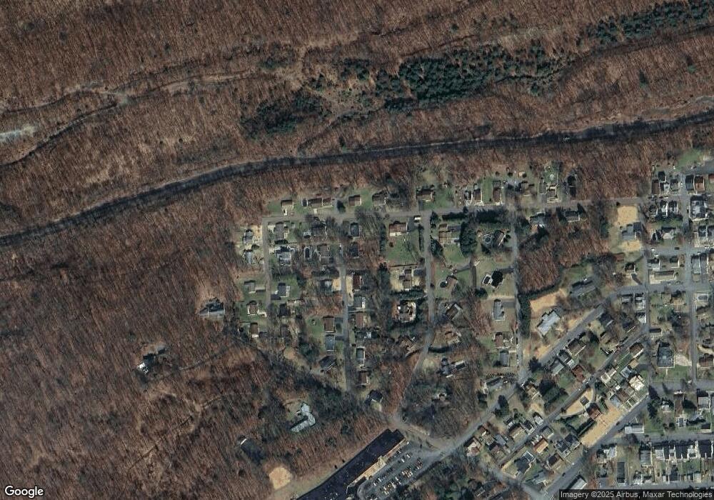 539 Balsam St, Coal Township, PA 17866 - photo 1