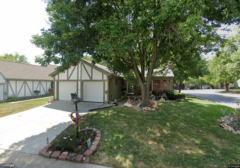 7202 Mastin St, Shawnee, KS 66203 - photo 1