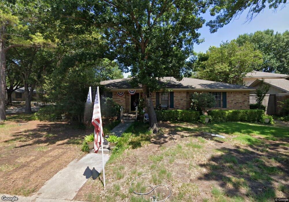 23 Scotsmeadow St, Gainesville, TX 76240 - photo 1