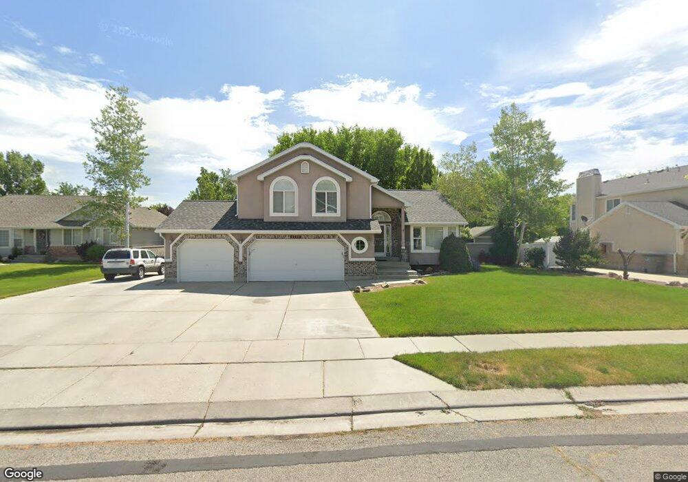 9539 Bright Meadow Cir, South Jordan, UT 84095 - photo 1