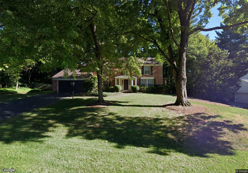 8805 Fox Hills Trail, Potomac, MD 20854 - photo 1