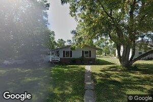 1009 Iowa St, Hiawatha, KS 66434