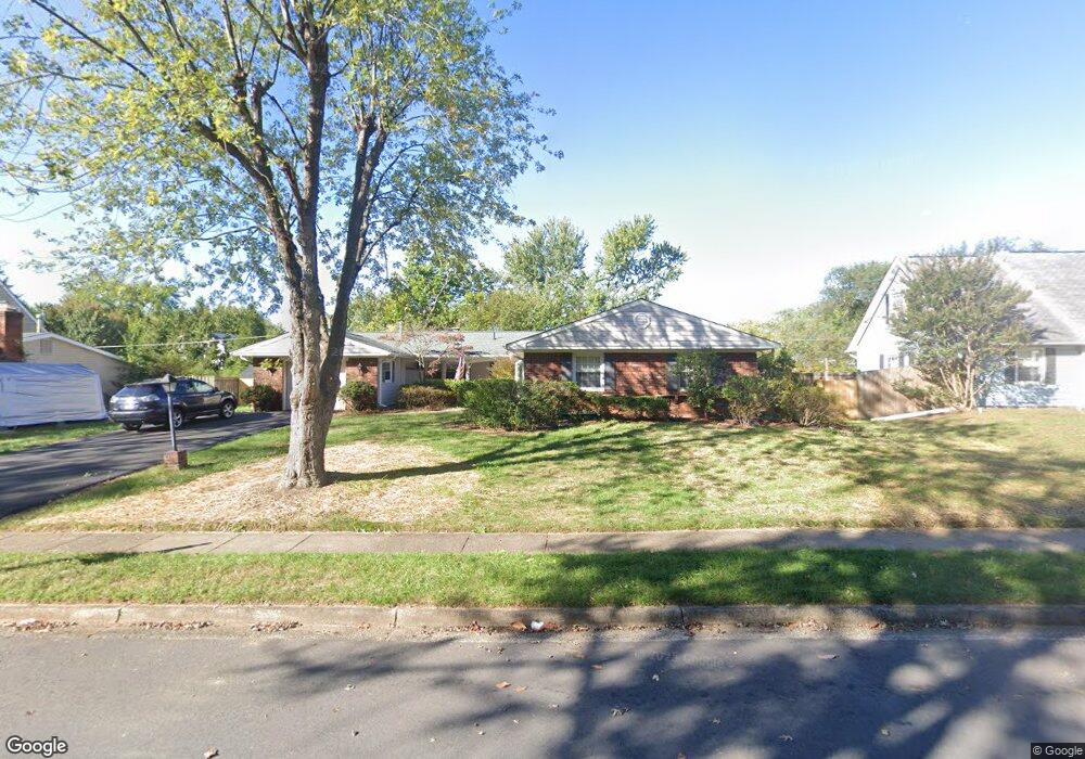 12832 Point Pleasant Dr, Fairfax, VA 22033 - photo 1