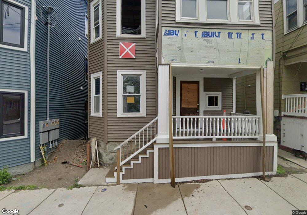 52 Maverick St, Chelsea, MA 02150 - photo 1