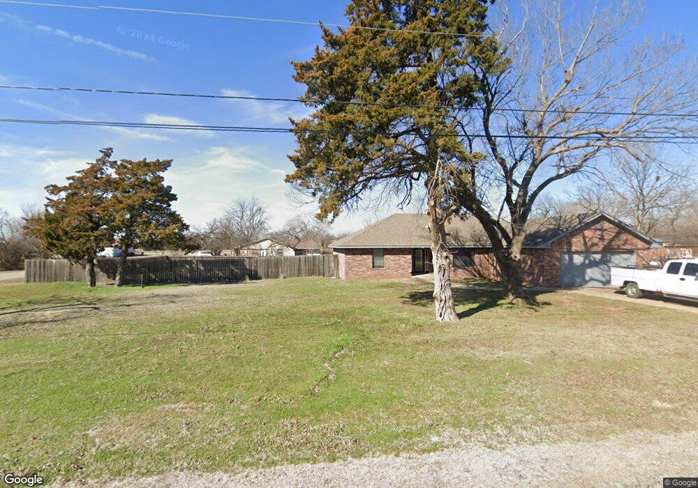 304 N 7th St, Cache, OK 73527 - photo 1