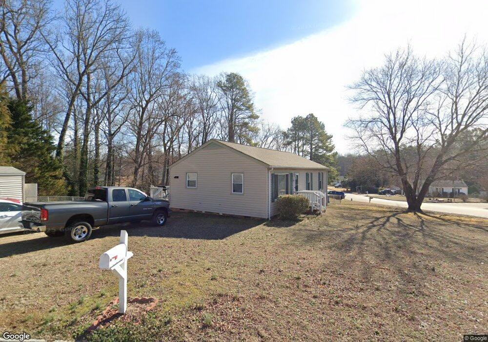 5730 Huntingcreek Dr, North Chesterfield, VA 23237 - photo 1