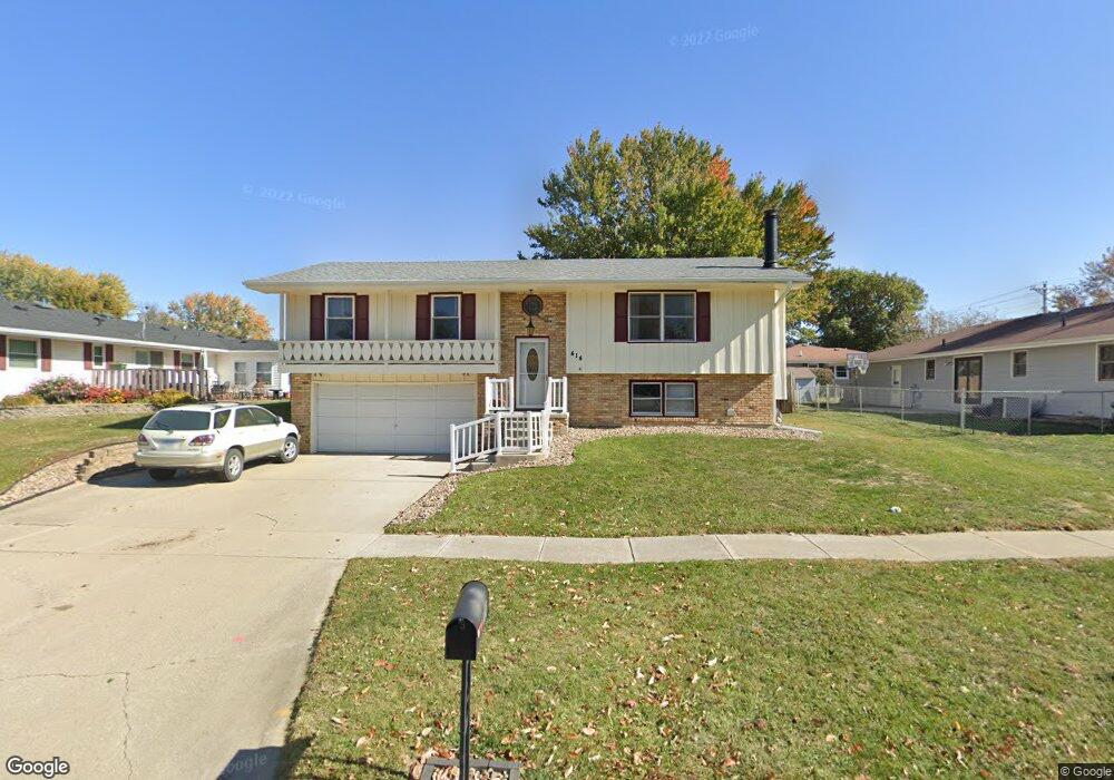 414 E 23rd St N, Newton, IA 50208 - photo 1