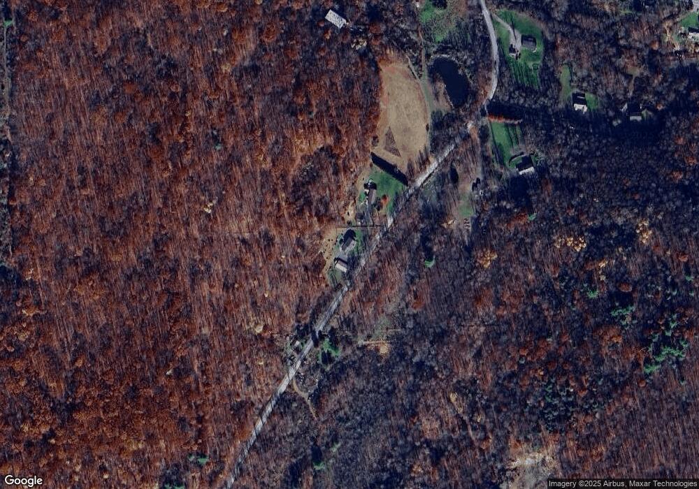 441 Stone Ridge Dr, Dalton, PA 18414 - photo 1