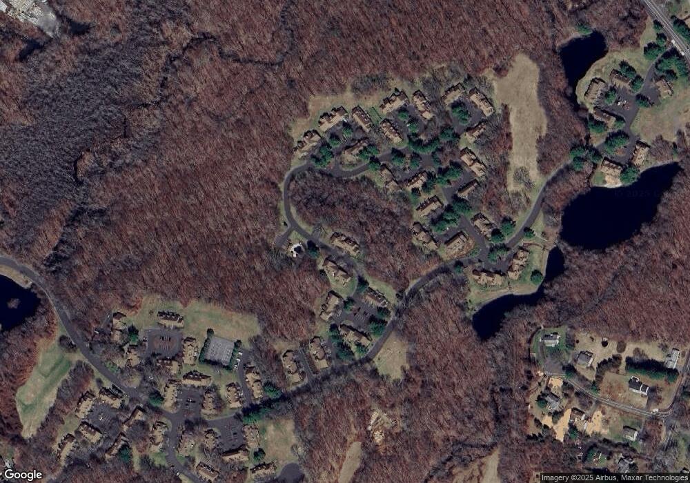 24 Hollow Tree Ln, Monroe, CT 06468 - photo 1