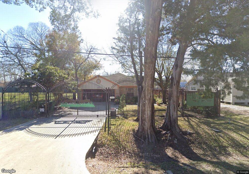 4504 Downs Ln, Houston, TX 77093 - photo 1