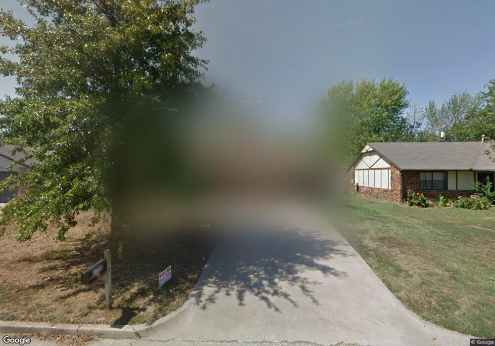 1126 S Haynie St, Skiatook, OK 74070 - photo 1