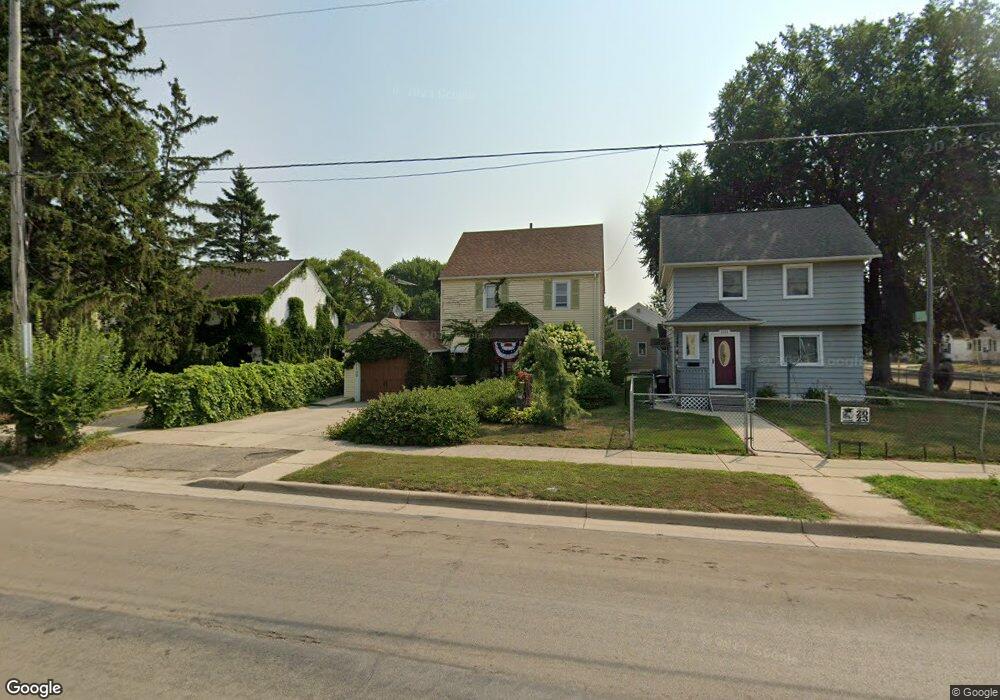 1109 4th St SW, Austin, MN 55912 - photo 1