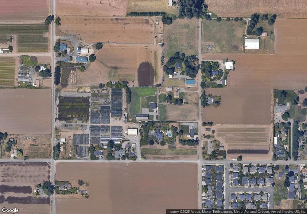 2305 N Locust St, Canby, OR 97013 - photo 1