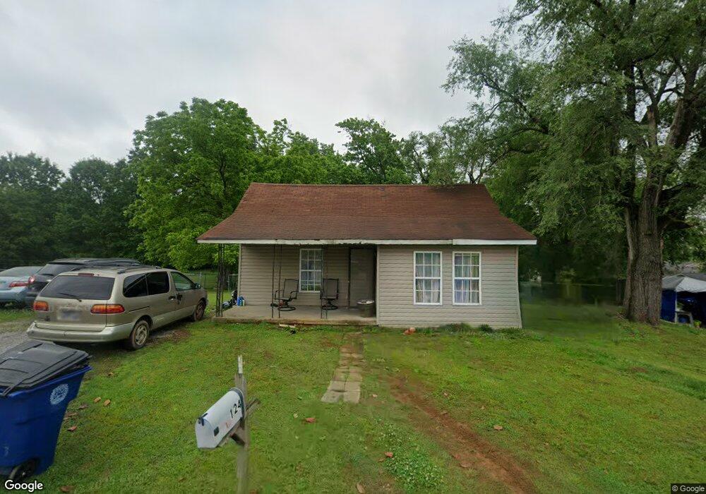 124 Dover St, Shelbyville, TN 37160 - photo 1