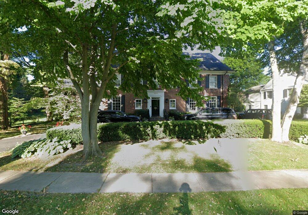 365 University Place, Grosse Pointe, MI 48230 - photo 1