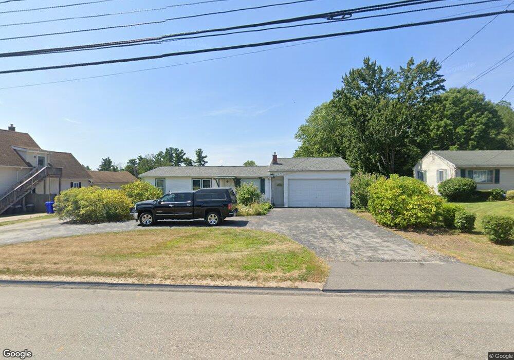 369 S Mammoth Rd, Manchester, NH 03109 - photo 1