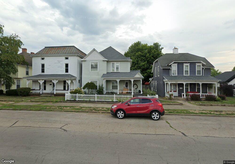 226 E Mound St, Circleville, OH 43113 - photo 1