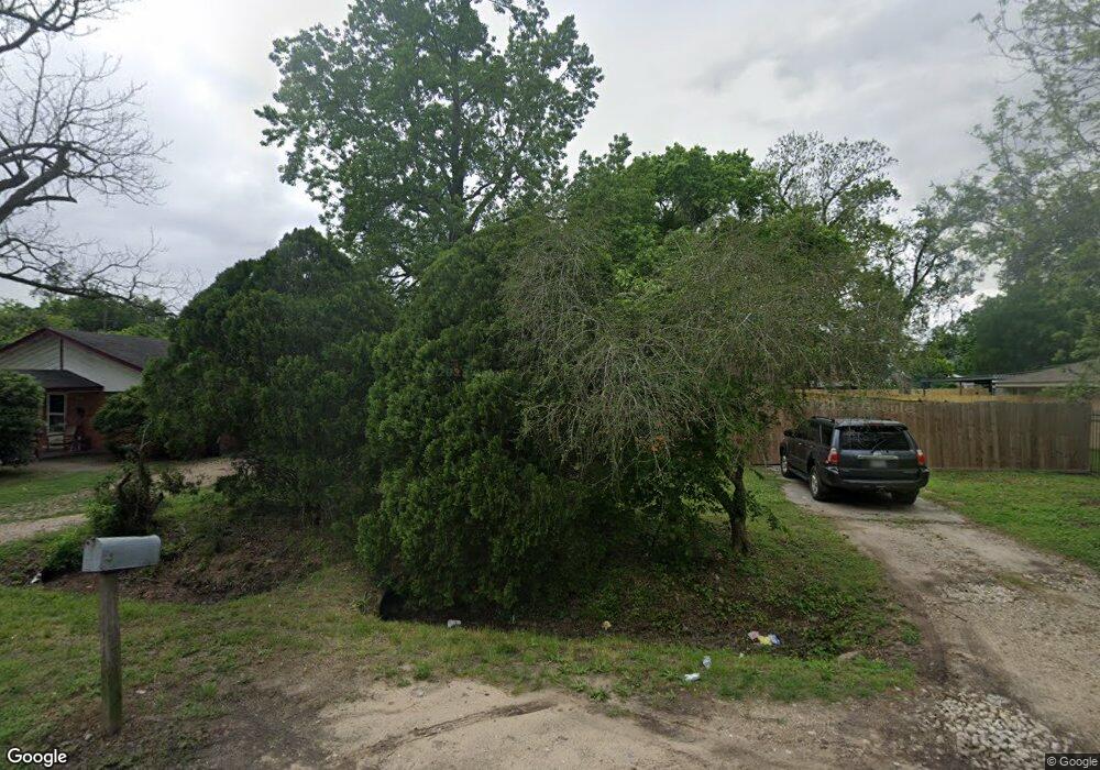 5915 Maxroy St, Houston, TX 77091 - photo 1