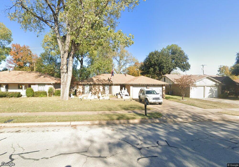 2021 Schumac Ln, Bedford, TX 76022 - photo 1